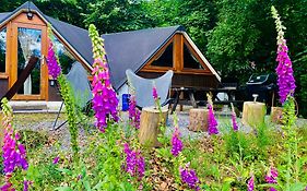 Chalet Tropical Avec Bain A Bulles - In The Woods