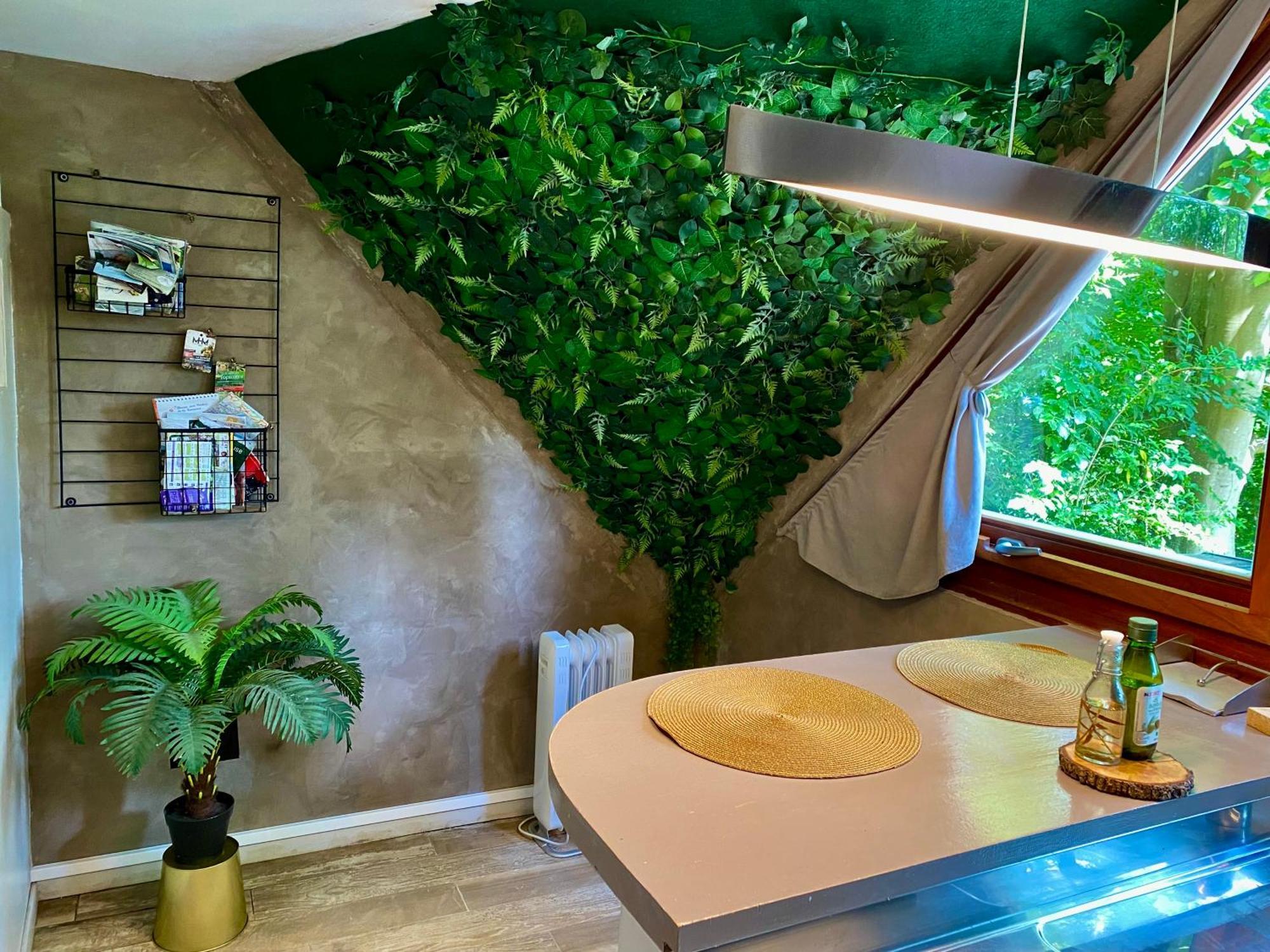 Chalet Tropical Avec Bain A Bulles - In The Woods Gesves Buitenkant foto